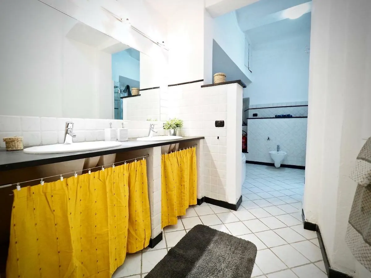 Appartamento Dimora Di Famagosta Centro - Genovabnb It 0*, Genova